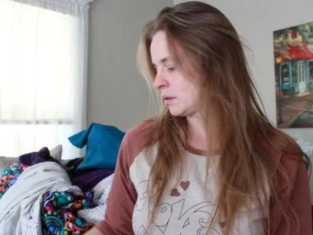 XxpixeyxX from BongaCams