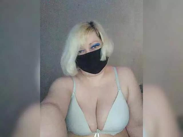 yana38a from BongaCams