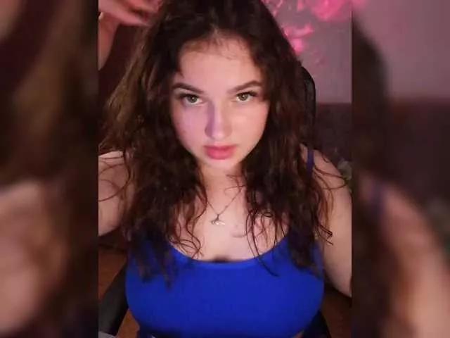 Yulua1285 from BongaCams