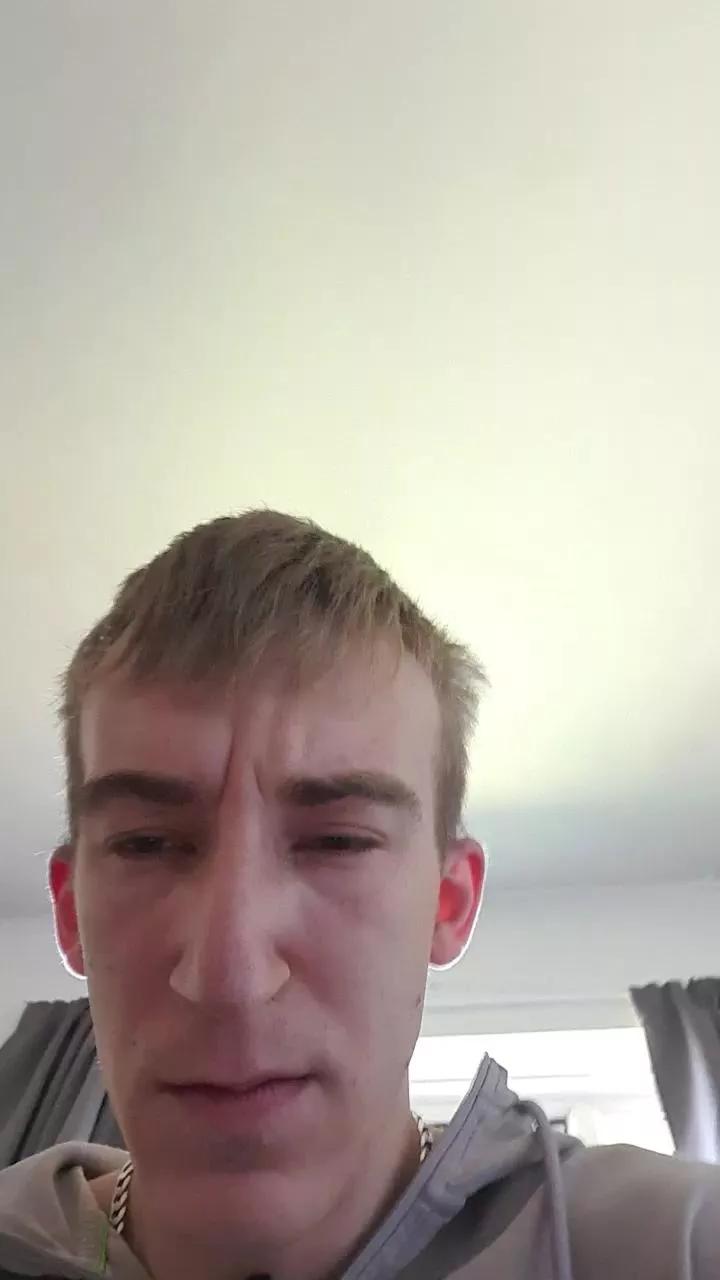 adamross1999 from Cam4