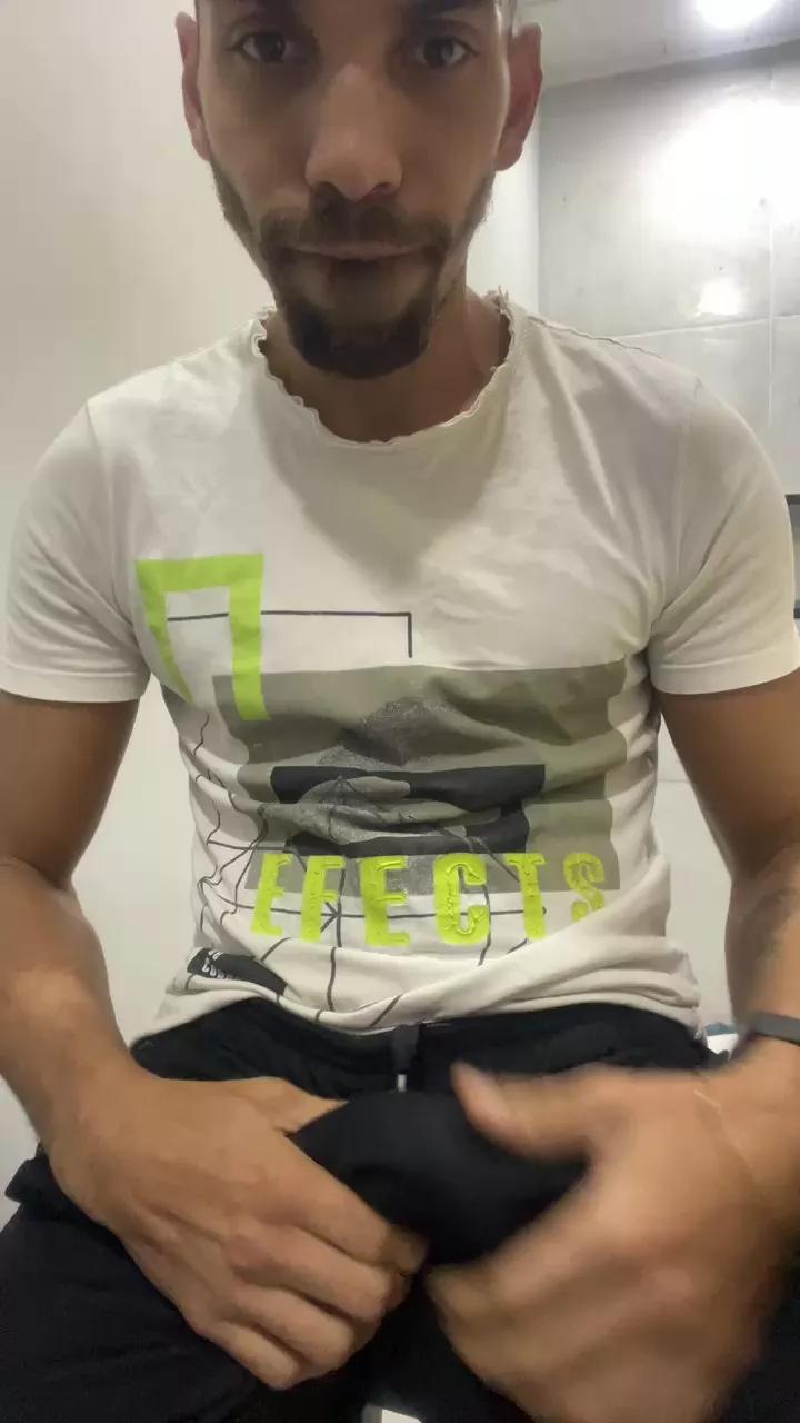 Alffredg_xxx from Cam4