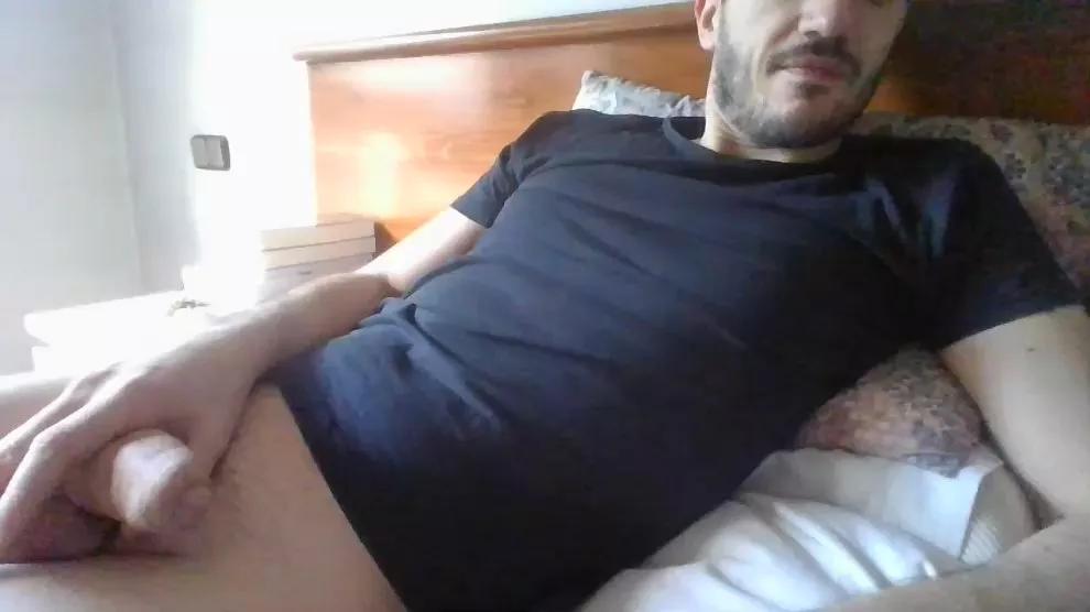 Alvarobcn34 from Cam4