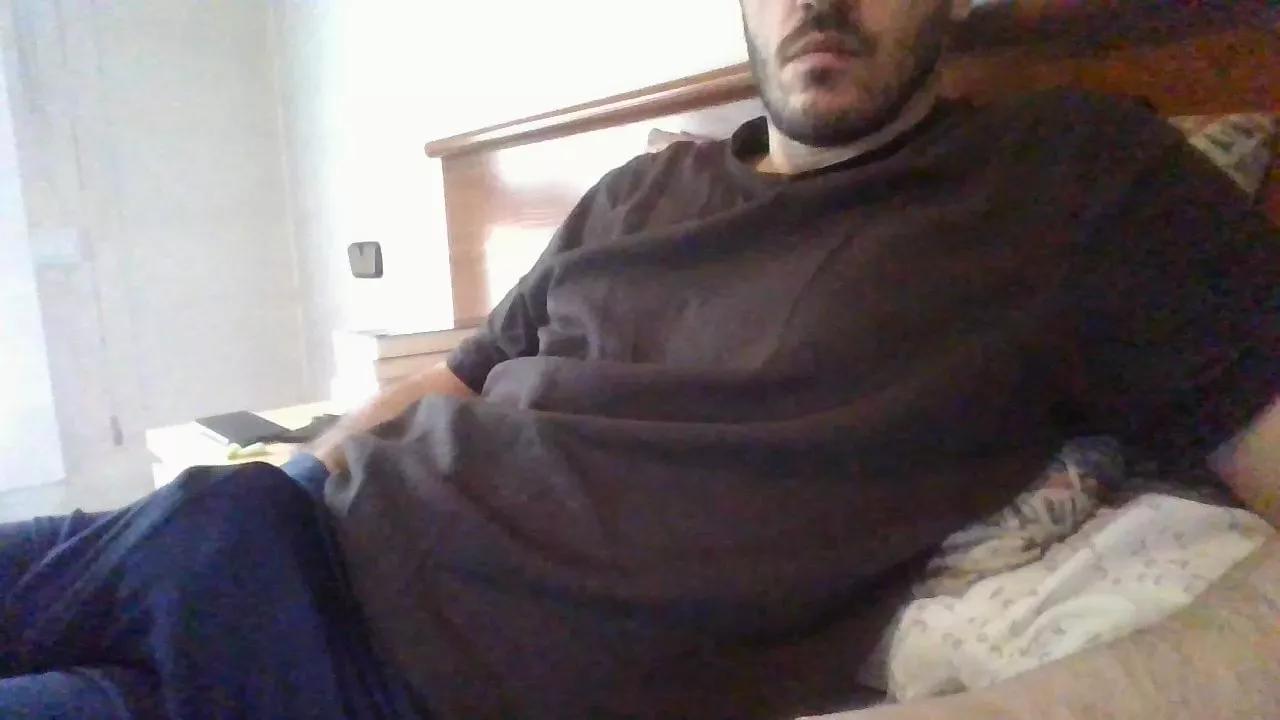 Alvarobcn34 from Cam4