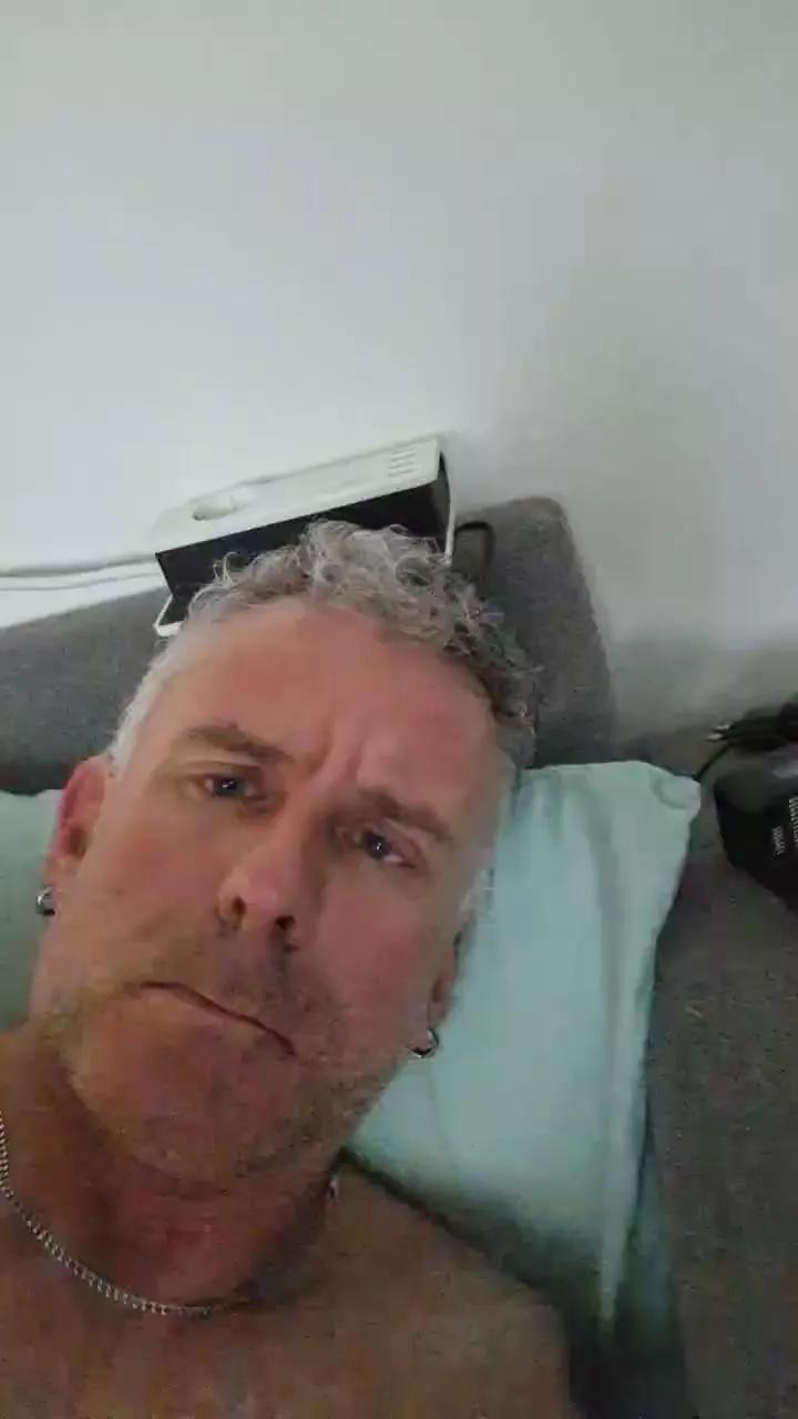 Analtrucker1 from Cam4