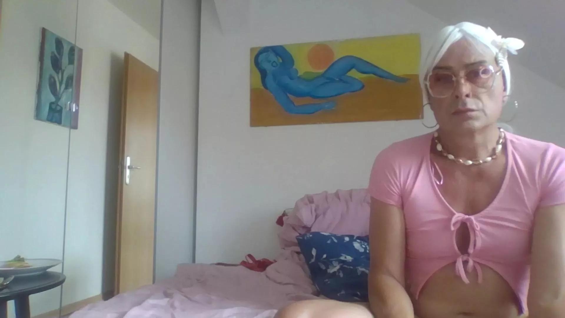 Anazone1 from Cam4