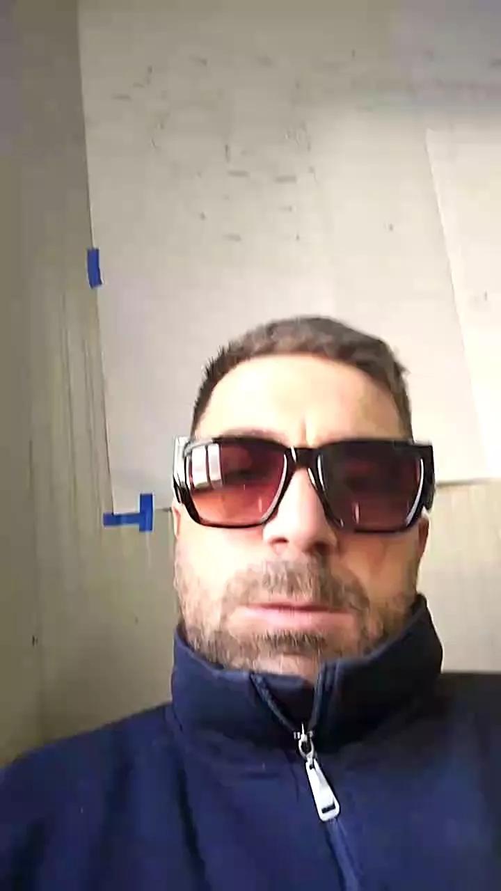Bullvoglio from Cam4