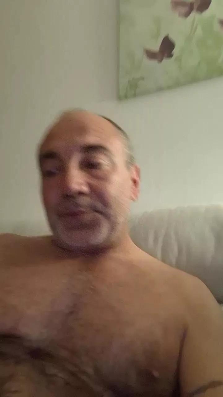 Bunner72 from Cam4