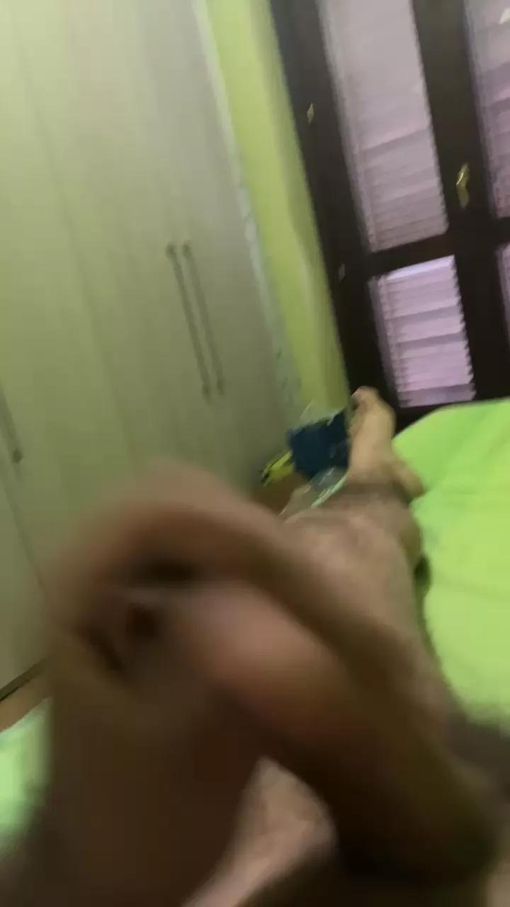 cazzoneduro41 from Cam4