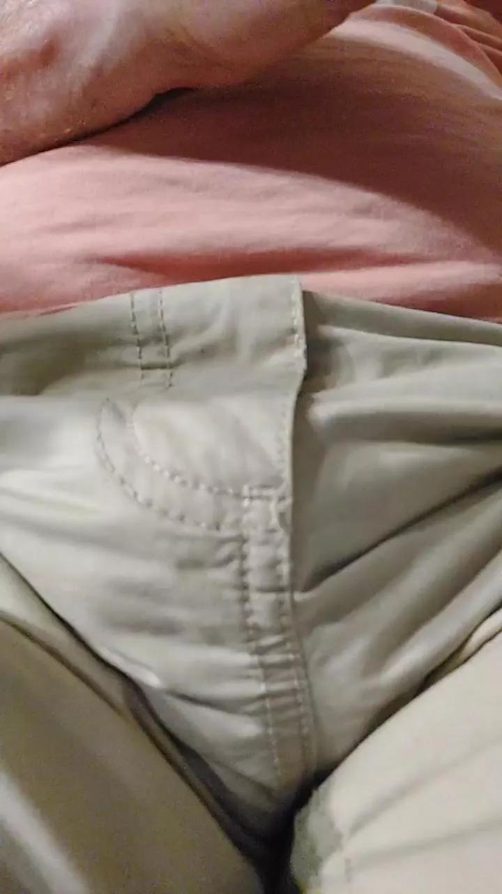 cheekeygeeza61 from Cam4