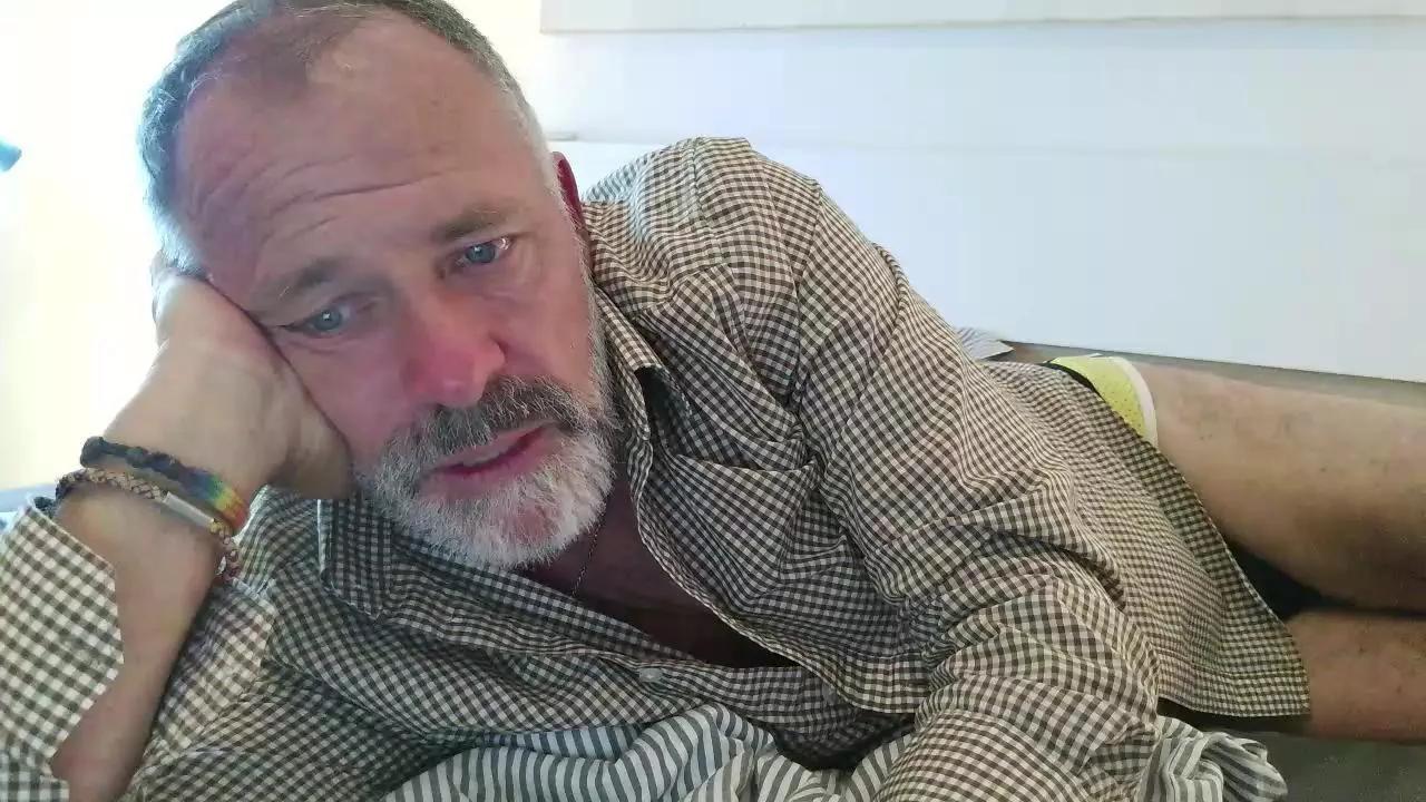 Daddybearvlc from Cam4