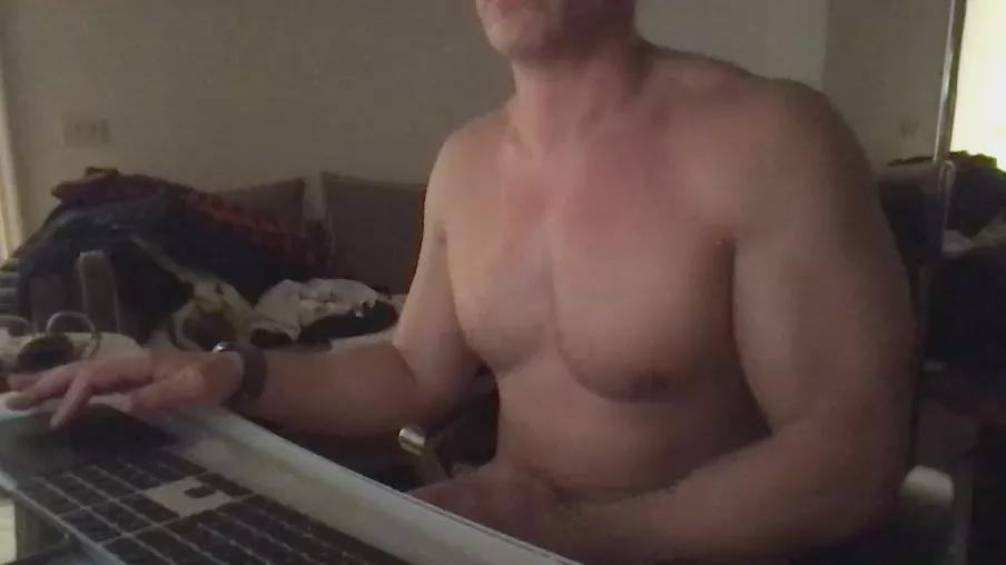 docc24 from Cam4