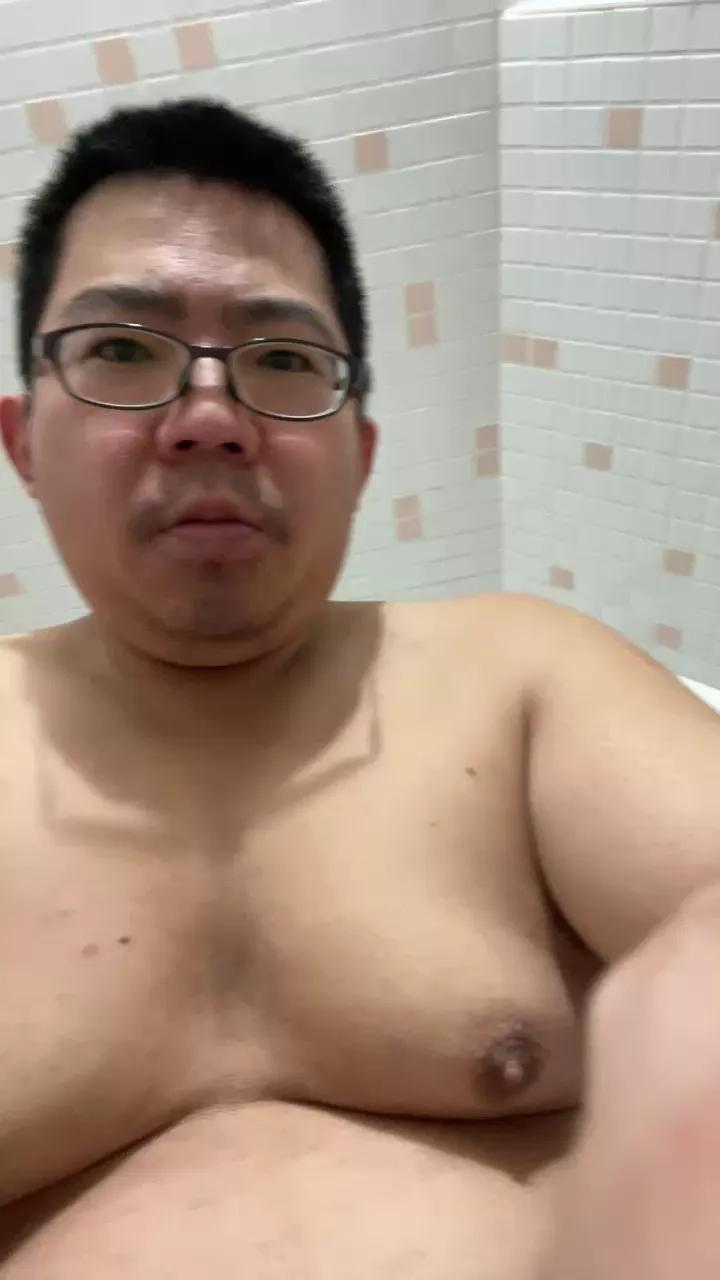 Edgemebear69 from Cam4