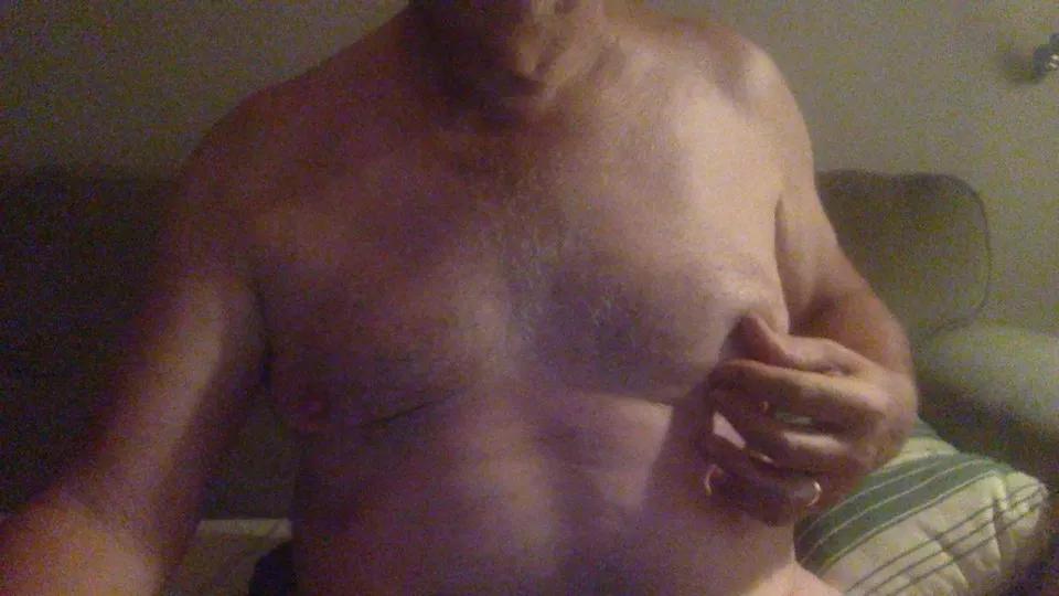 emmasuel84 from Cam4
