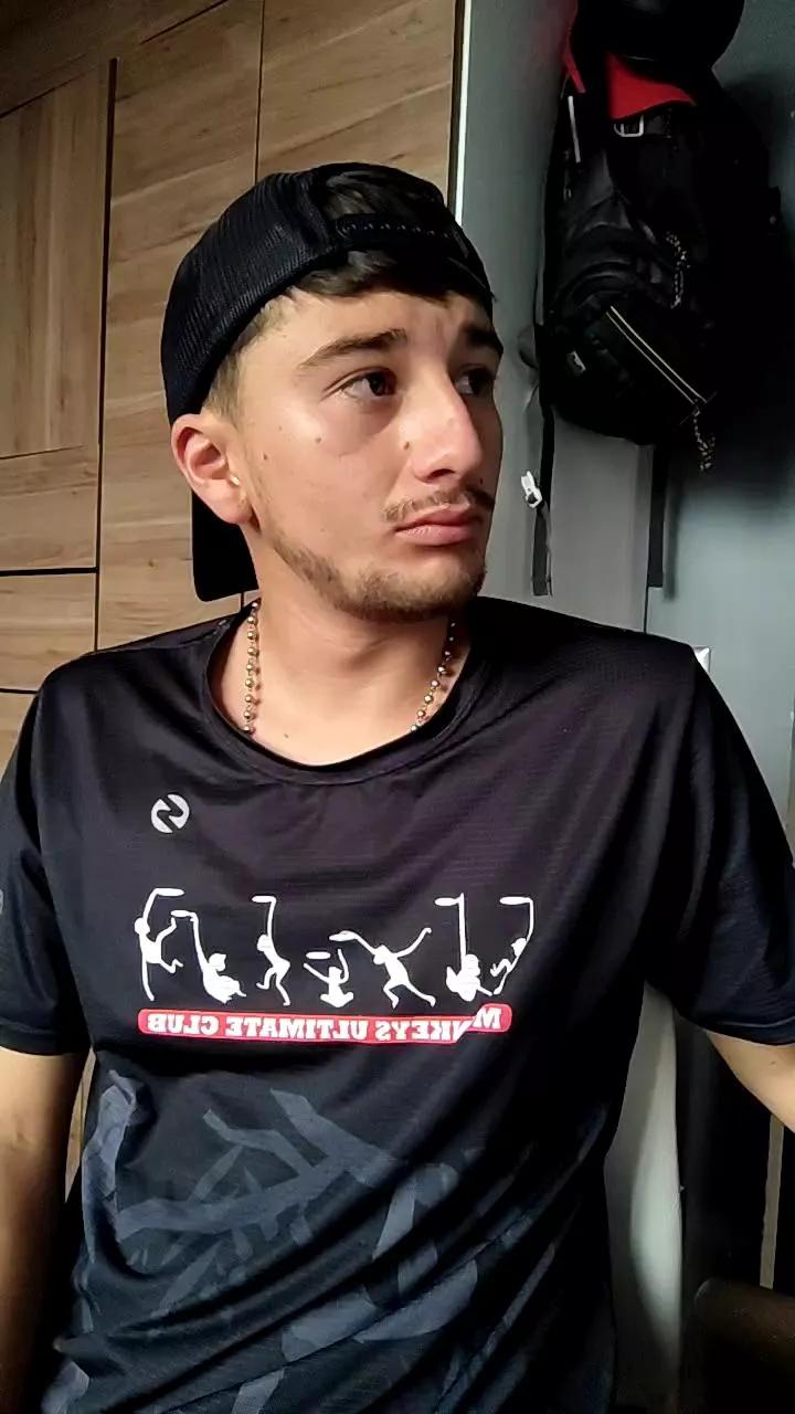 Esteban19PG from Cam4