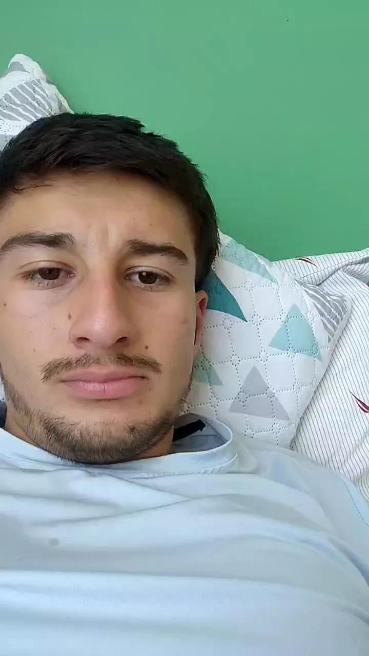 Esteban19PG from Cam4