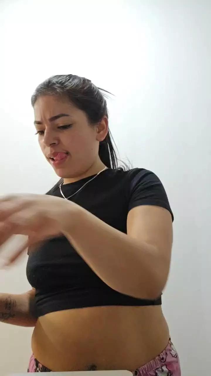 Estefanii_R from Cam4