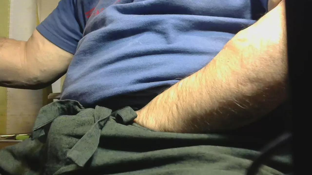 fluffbearr from Cam4