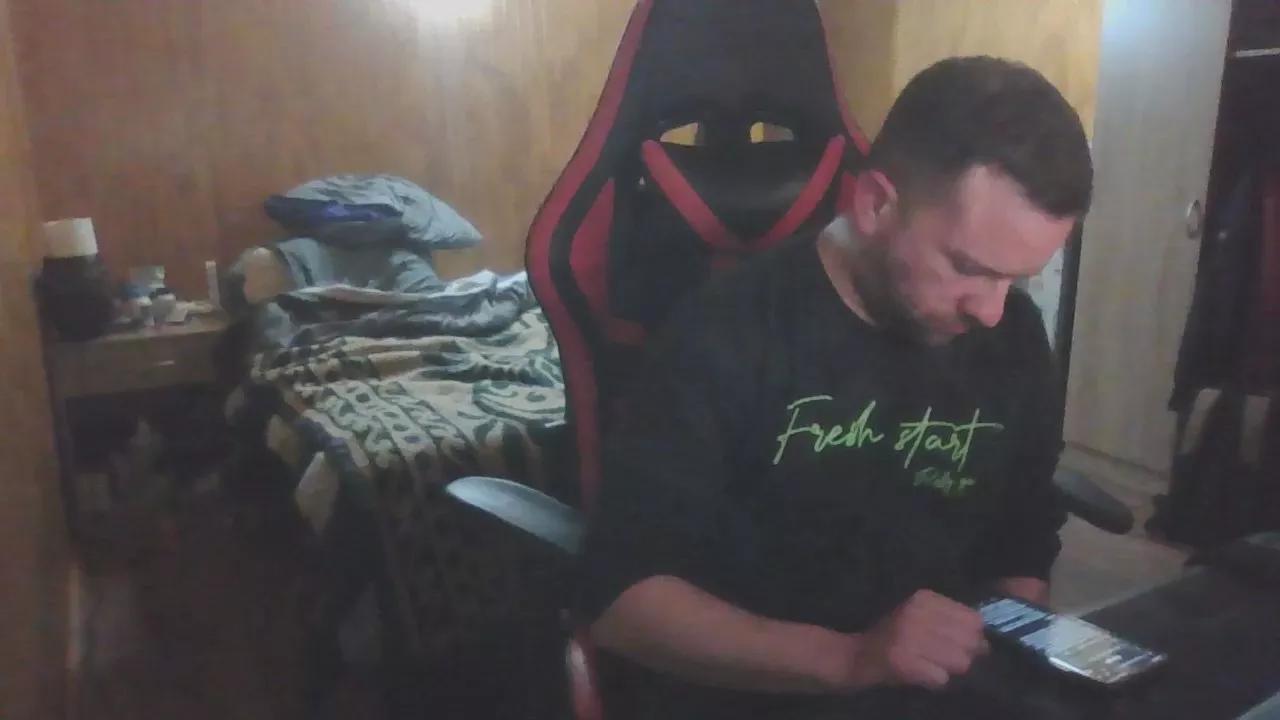 Giingz22 from Cam4