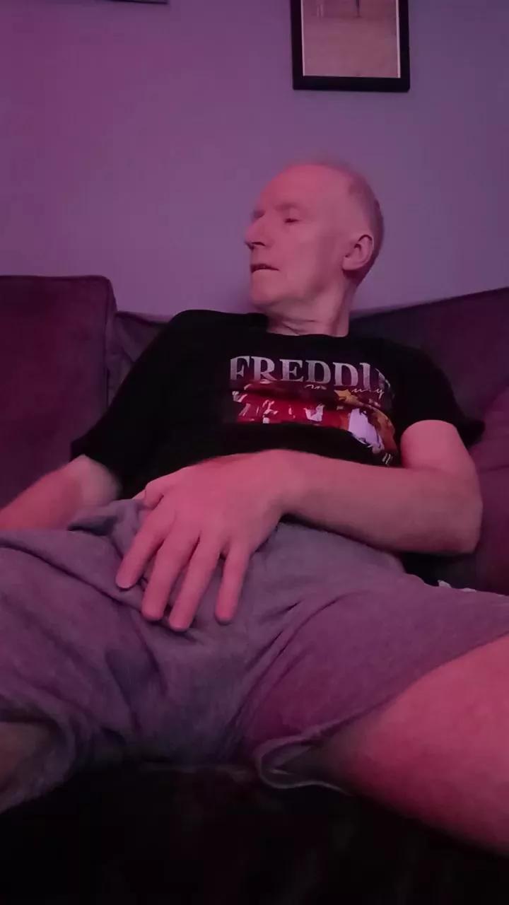 hammer694 from Cam4