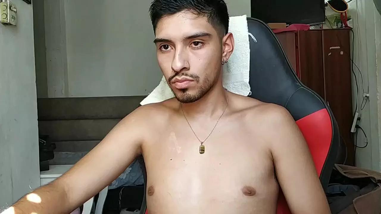 izzan from Cam4