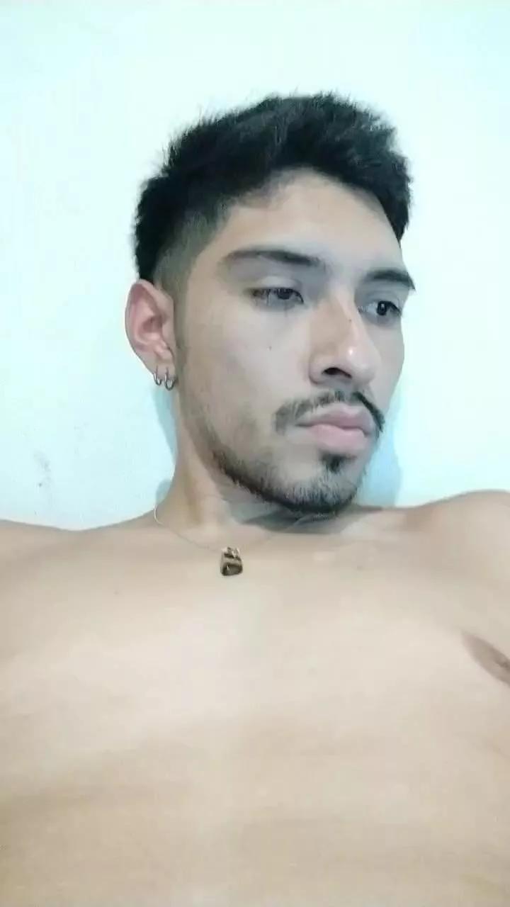 izzan from Cam4