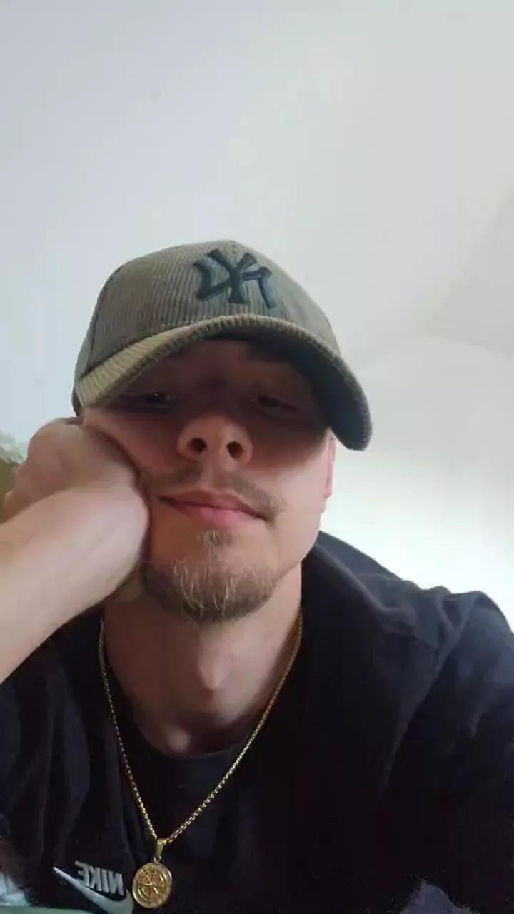 jeremydsh41 from Cam4