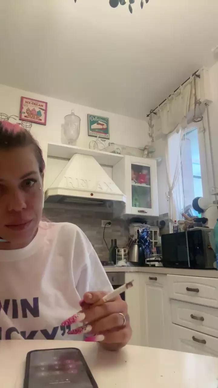 Kikogreta from Cam4