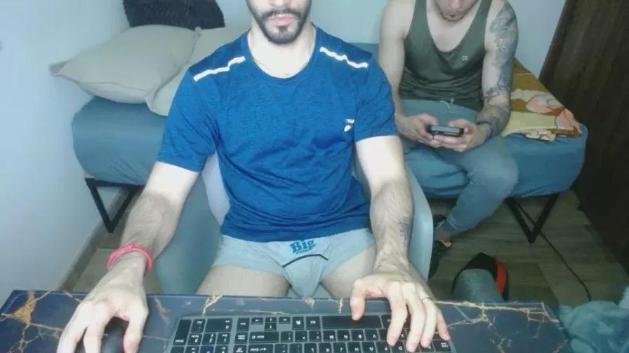 Lealboy from Cam4