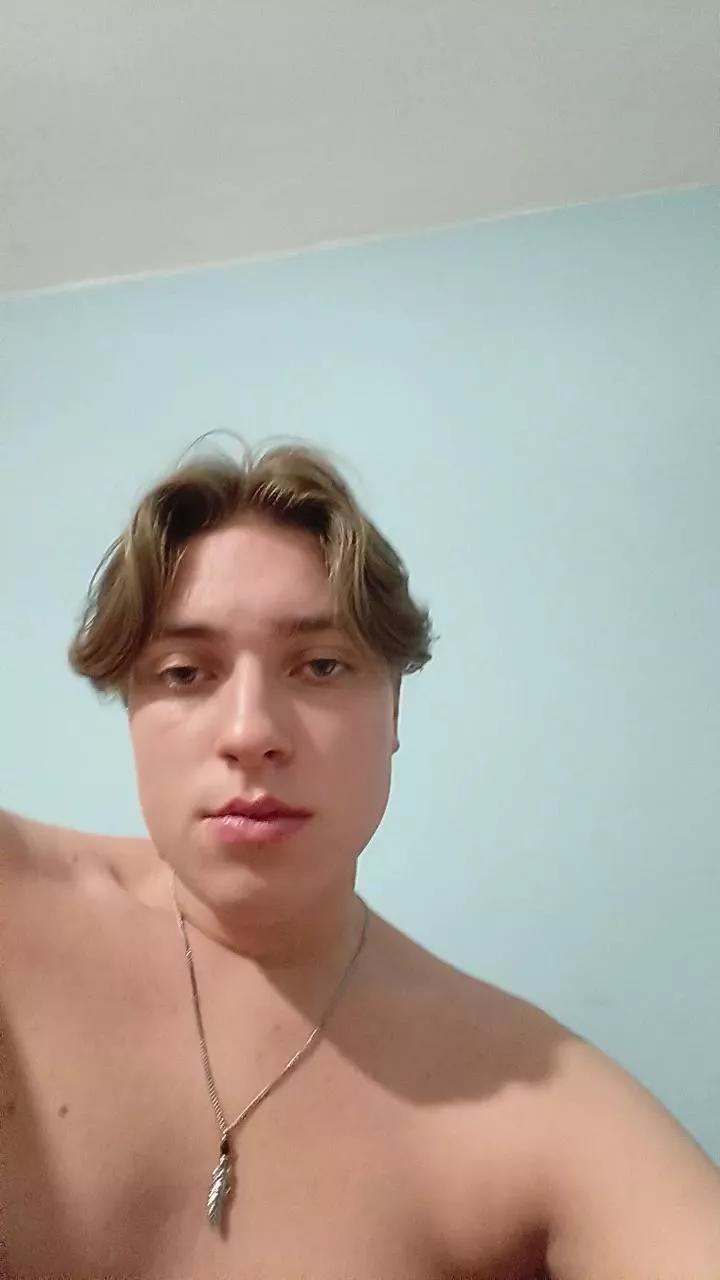 lele356 from Cam4
