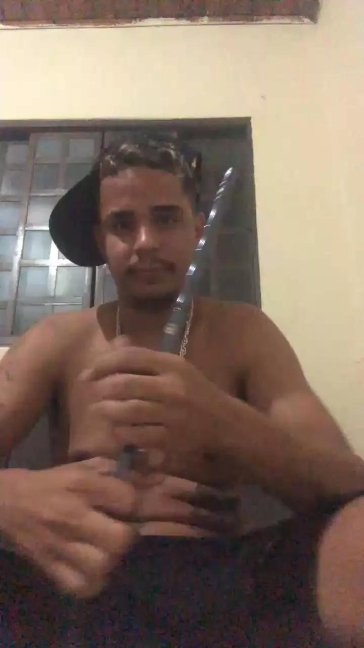 Lipinh0 from Cam4