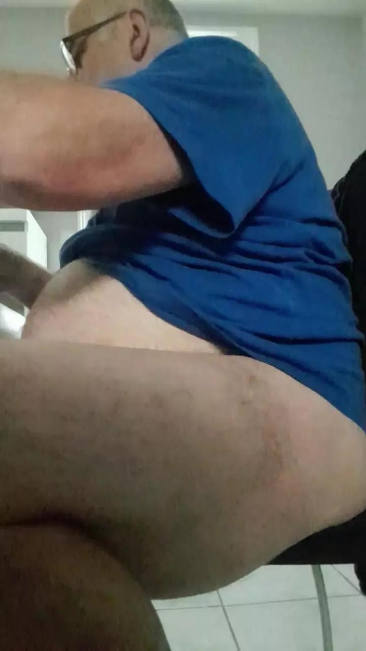 Loulou2x from Cam4