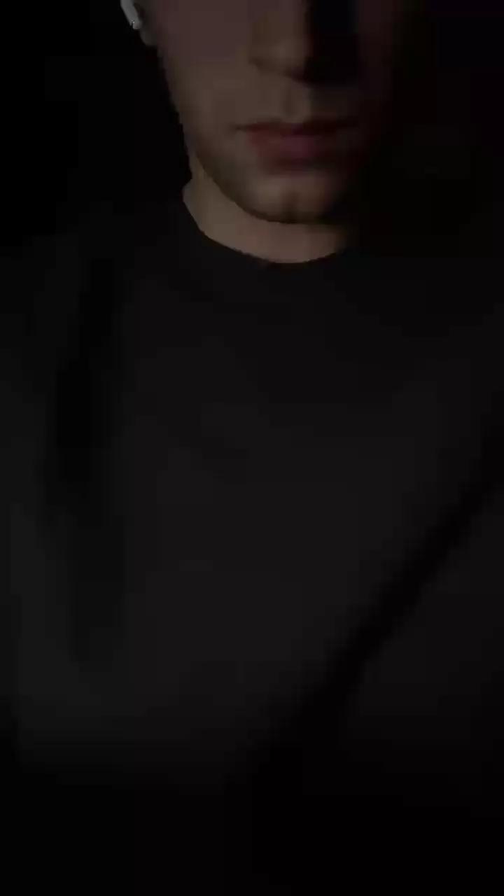MatthewBg19980 from Cam4