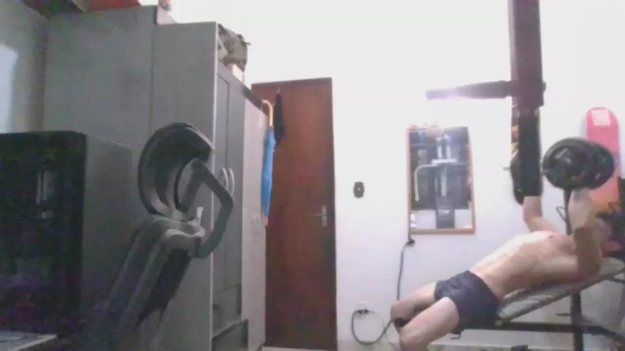 MatthewsH from Cam4