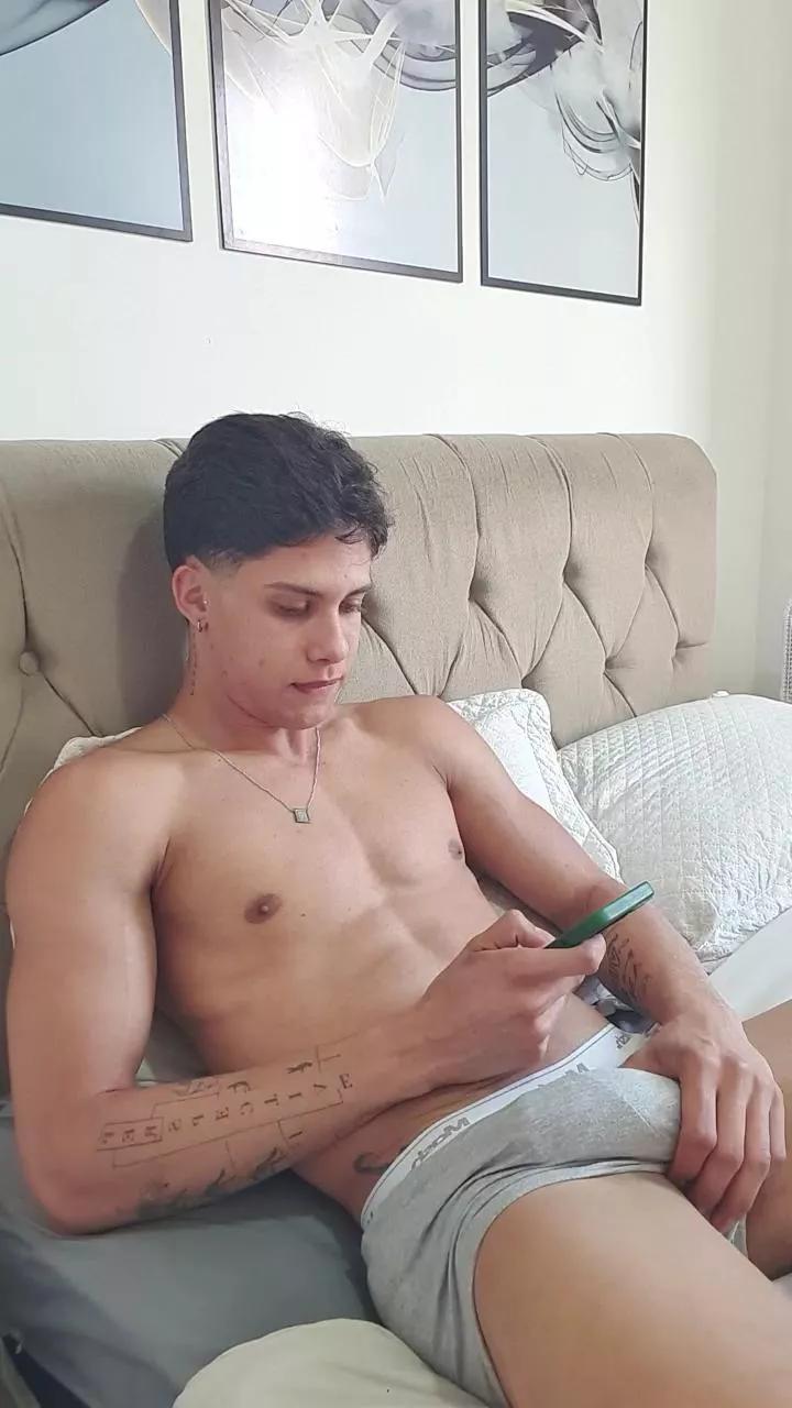 menezes8841 from Cam4