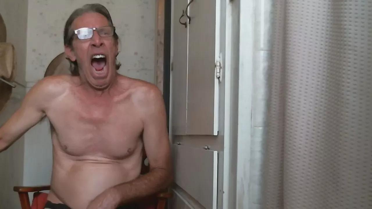 PeterectOmatic from Cam4