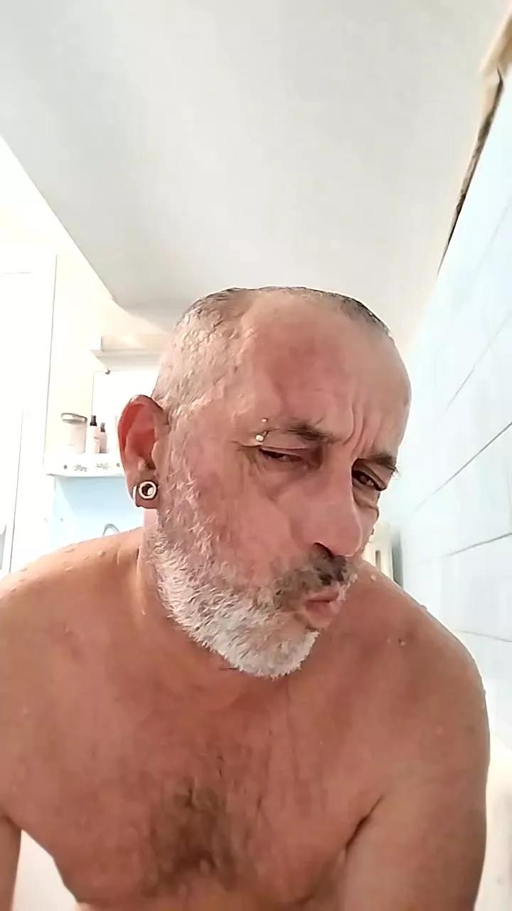 ptitcouic from Cam4