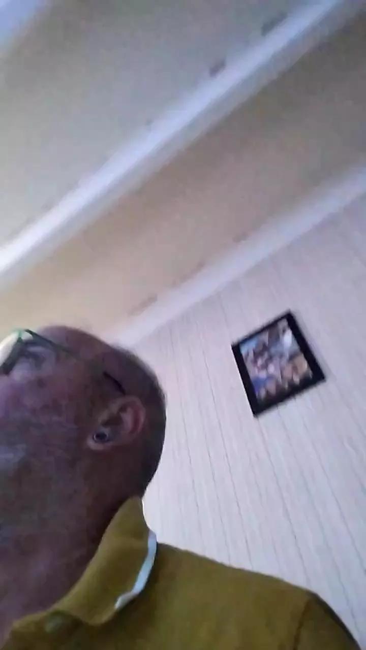 ptitcouic from Cam4