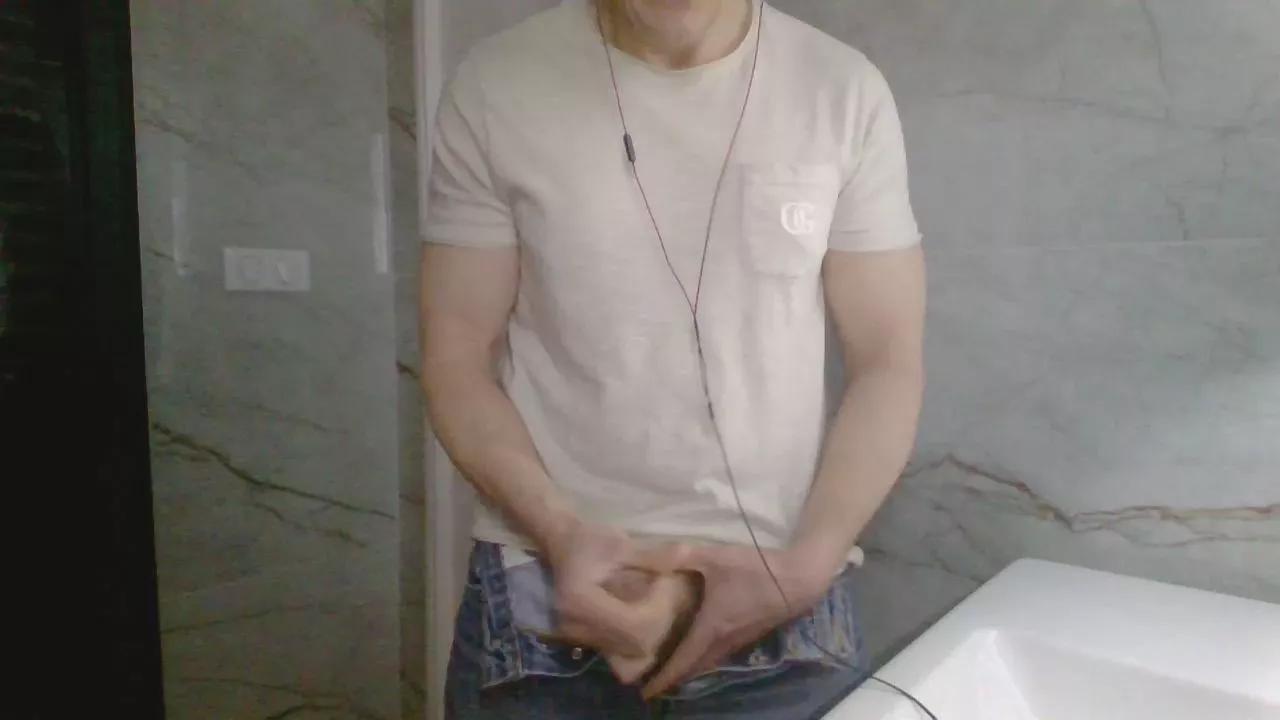 queue22 from Cam4