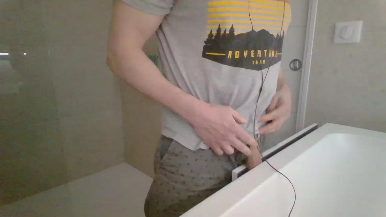 queue22 from Cam4