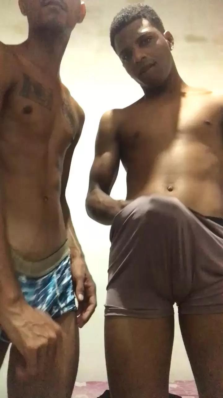 rodrigohot31 from Cam4