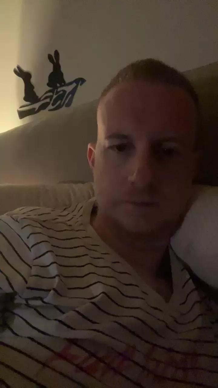 Rossodisera84 from Cam4