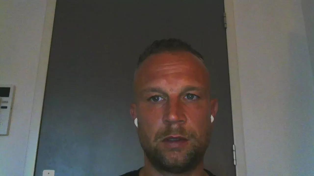 Sense084 from Cam4