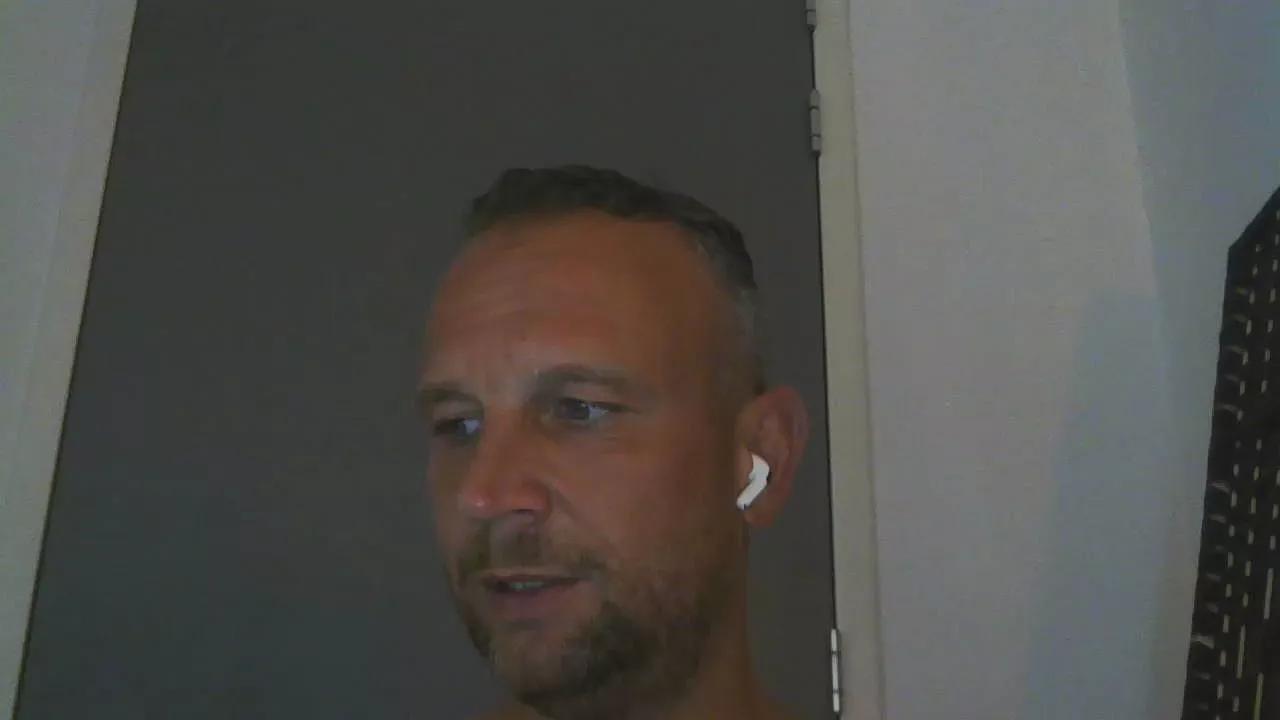 Sense084 from Cam4