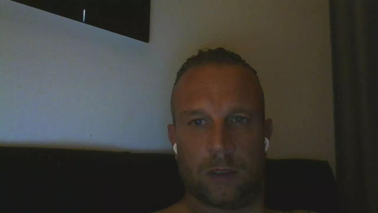 Sense084 from Cam4