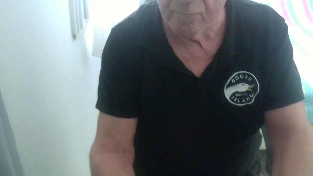 Suisavous from Cam4