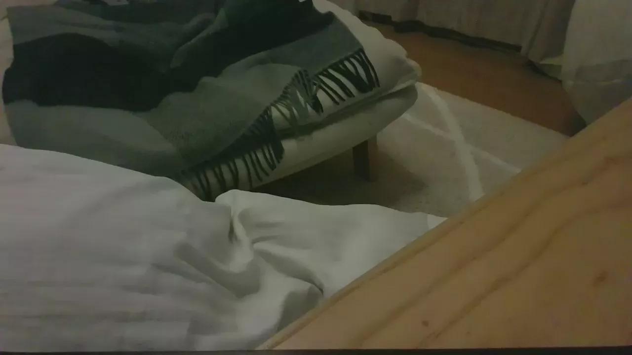 tolo_1980 from Cam4