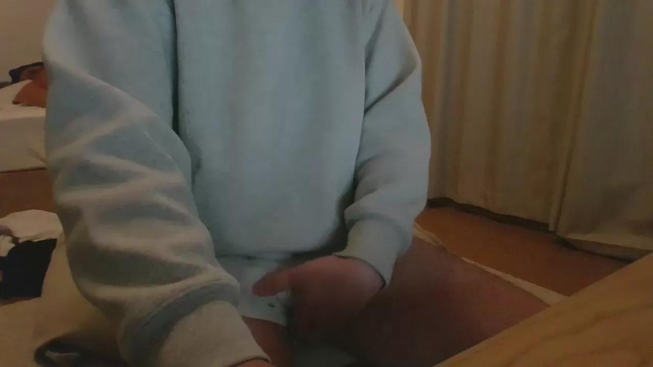 tolo_1980 from Cam4