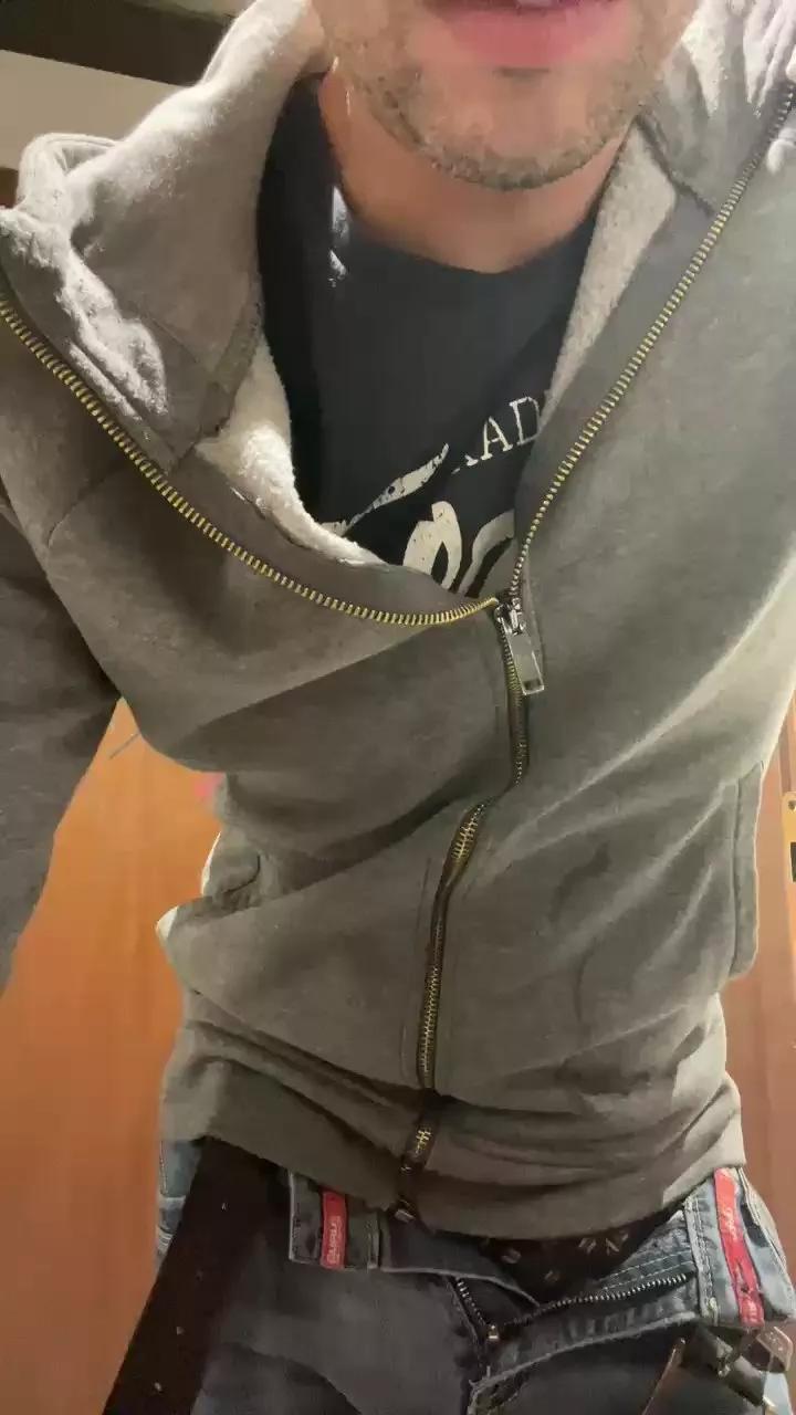 uomo86 from Cam4
