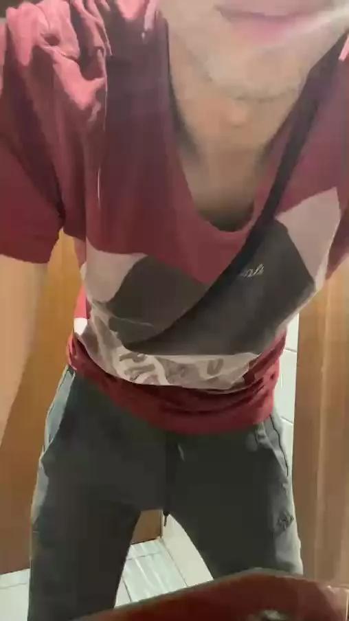 uomo86 from Cam4