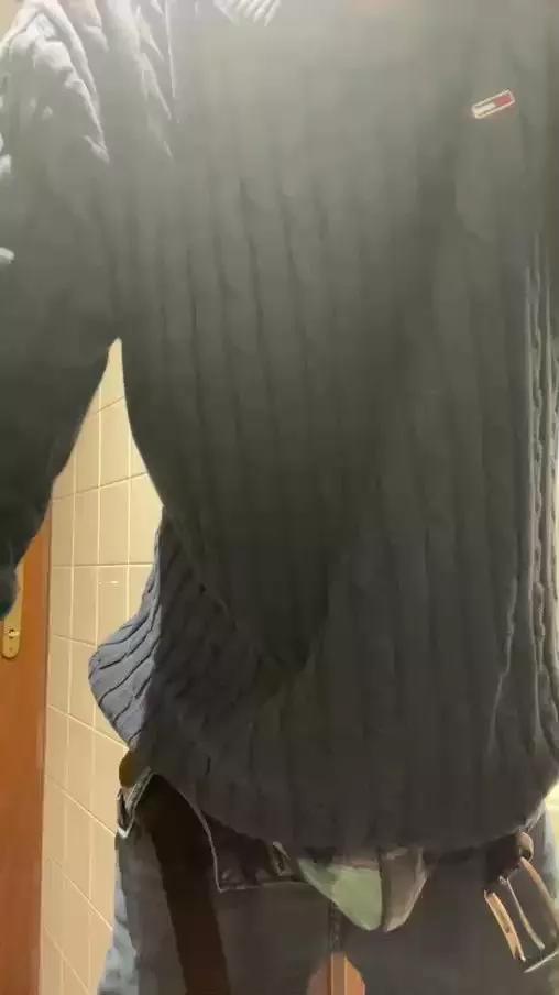uomo86 from Cam4